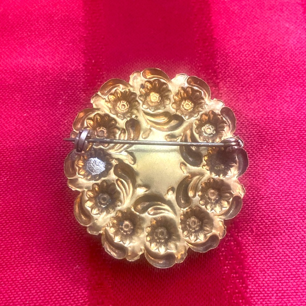 Antique Italian Genuine Carved Shell Hand Cameo Ornate Brass Broach - Picture 3 of 5